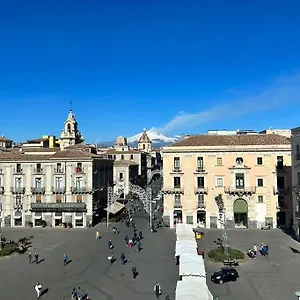 “al Duomo” , Aeroporto di Catania Fontana Rossa Italia