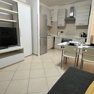 Numero 13 , Fiumicino Italia